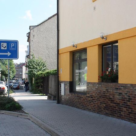 Hotel Hynek Наход Екстер'єр фото