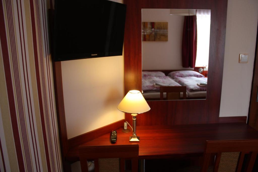 Hotel Hynek Наход Номер фото