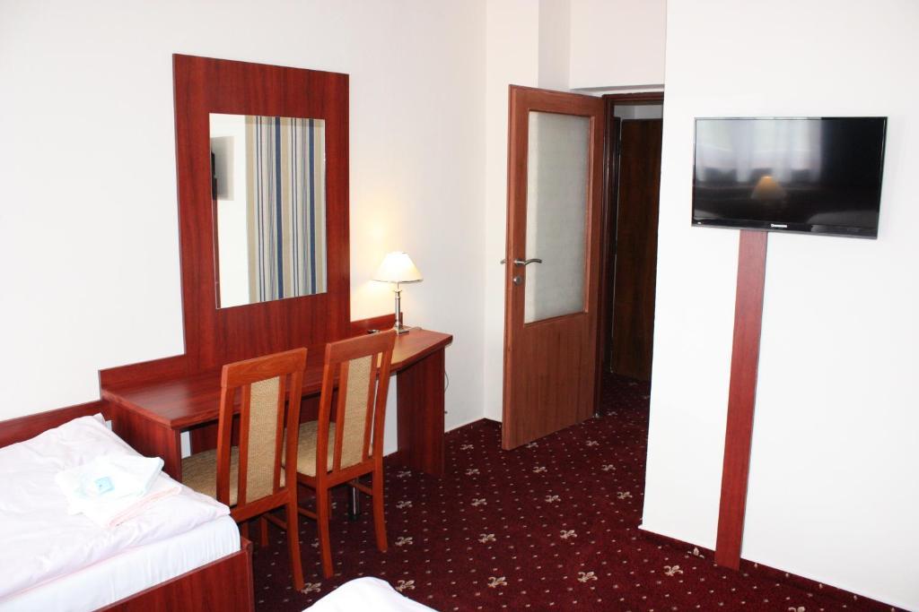 Hotel Hynek Наход Номер фото