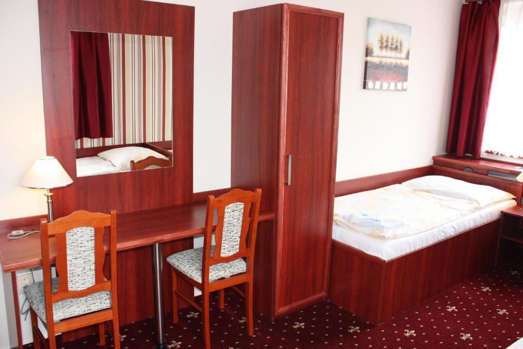 Hotel Hynek Наход Номер фото